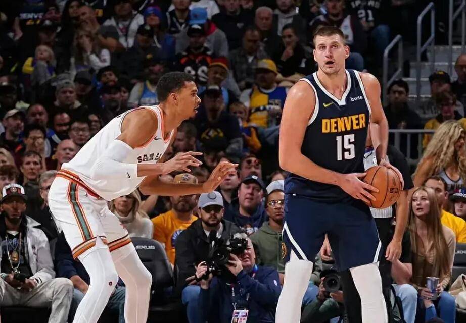 NBA:NBA常规赛NBA，马刺为何惜败掘金？球迷给出答案，且大局已定