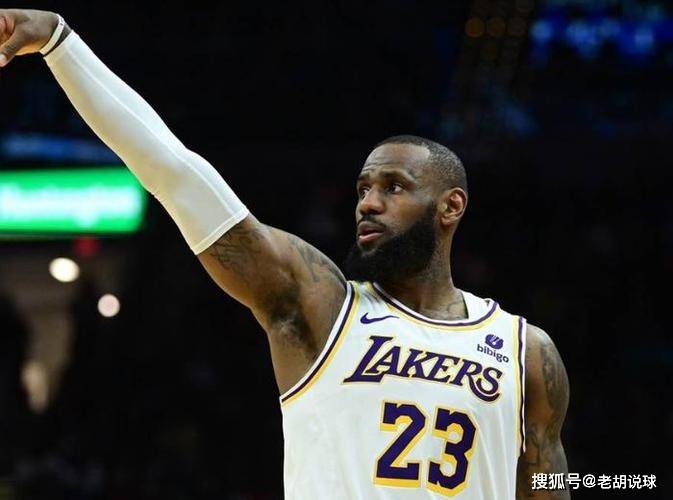 NBA:44分大胜湖人！恩比德发出嘲讽NBA，詹姆斯已老，我才是NBA新的门面