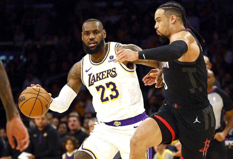 NBA:意想不到！NBA最新消息：火箭爆冷不敌湖人NBA，球迷幻想破灭