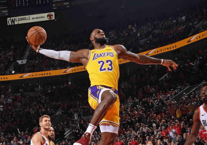 NBA:NBA常规赛湖人VS独行侠直播：Yo米猜测如何盯防詹姆斯独行侠有策略