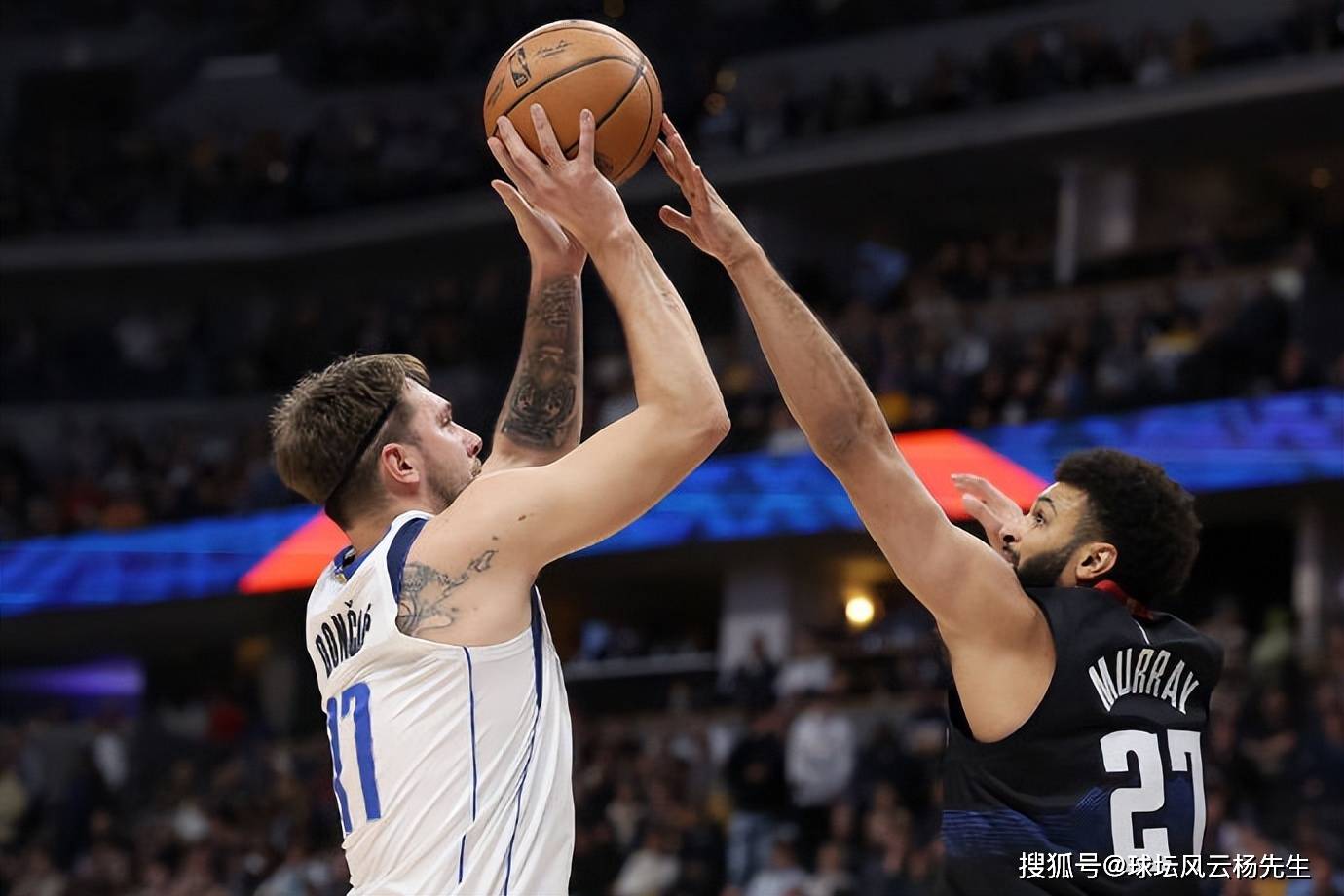 NBA:NBA常规赛：掘金主场130-104大胜独行侠NBA，东契奇带病出战难挽败局