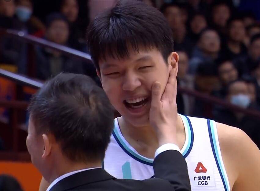 NBA:NBA球探吐露真言：崔永熙对抗还可以更强硬NBA，杨瀚森防守仍需进步