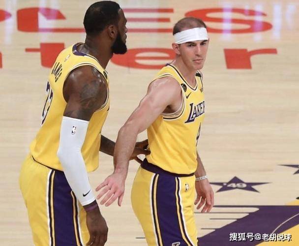 NBA:NBA震撼3方交易NBA，湖人大获全胜，公牛开始重建，老鹰也不亏