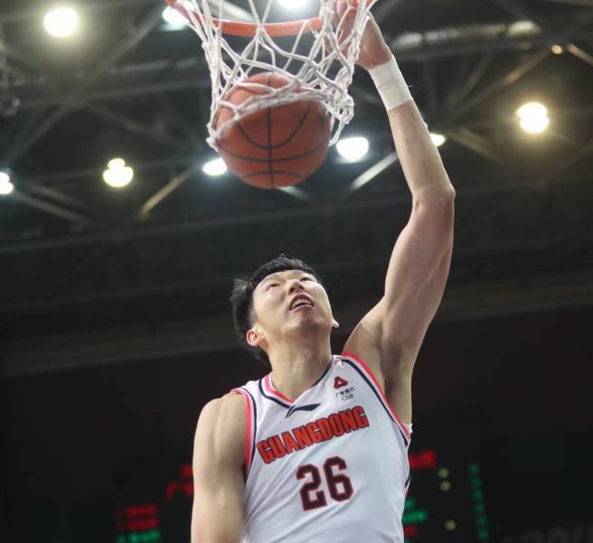 168体育网：败笔！周琦技犯终止广东逆袭 大魔王24+15打爆NBA探花