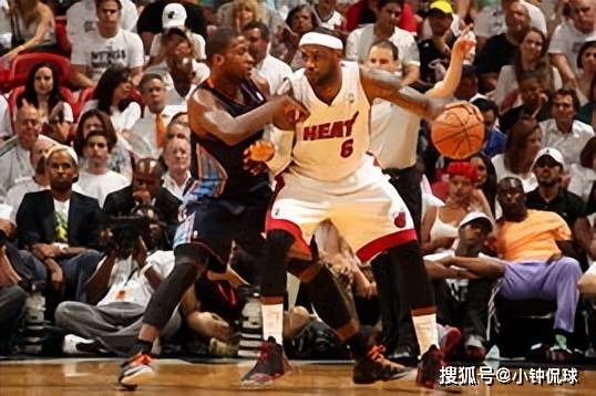 NBA:NBA有哪些逆天神迹是刷出来的？威少三双NBA，詹姆斯61分上榜