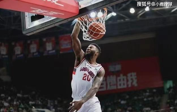 NBA:已经官宣！NBA级防守大闸加盟广东宏远NBA，杜锋做好两手准备