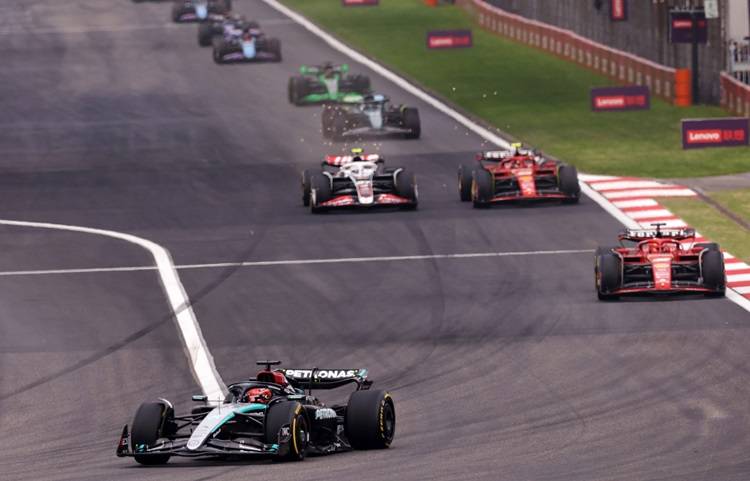 F1:气氛热烈F1，成绩不理想！F1中国大奖赛收官，周冠宇位列14名