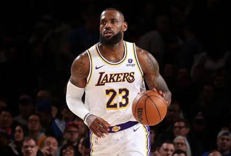 168体育网：NBA季后赛，掘金114:103大胜湖人，戴维斯44+32+14，詹姆斯40+27+6