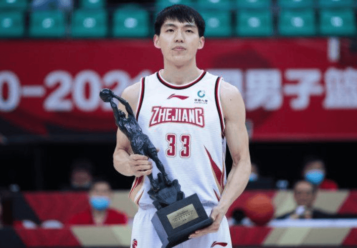 男篮:又是9中2男篮，浙江男篮核心一拉到底，球迷：史上最水MVP!