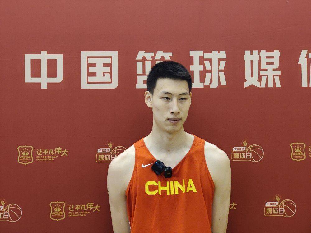 男篮:中国U17男篮主教练李晓勇：积极备战世界杯